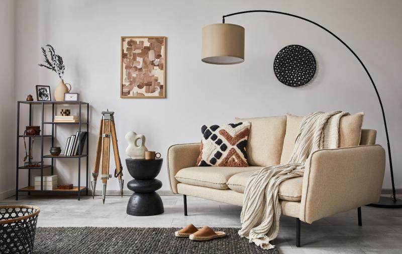 Narożnik czy sofa, a może kanapa? Idealne meble wypoczynkowe w Twoim salonie