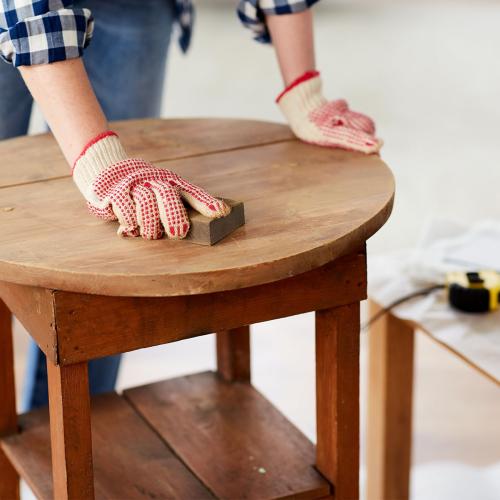 Jak zrobić stolik kawowy z krążka drewna krok po kroku DIY?