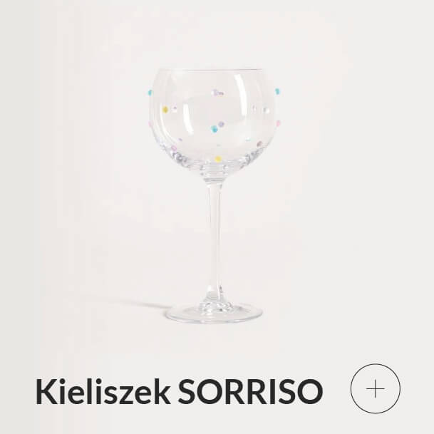 Kieliszek w kropki kolorowe