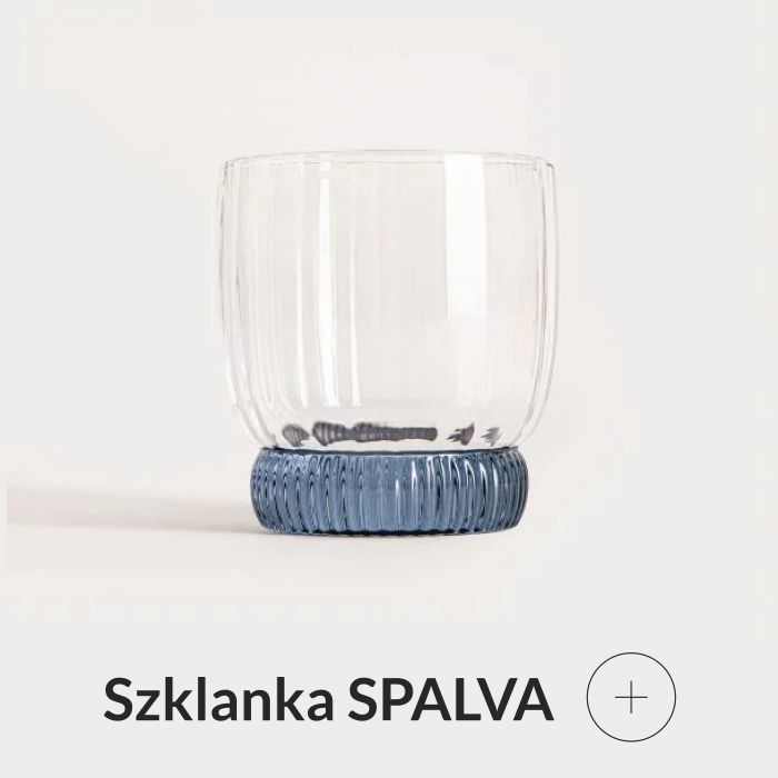Szklanka z niebieskim spodem