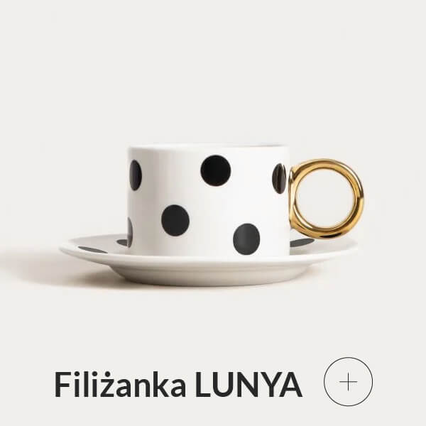Filiżanka w kropki ze złotym uchem