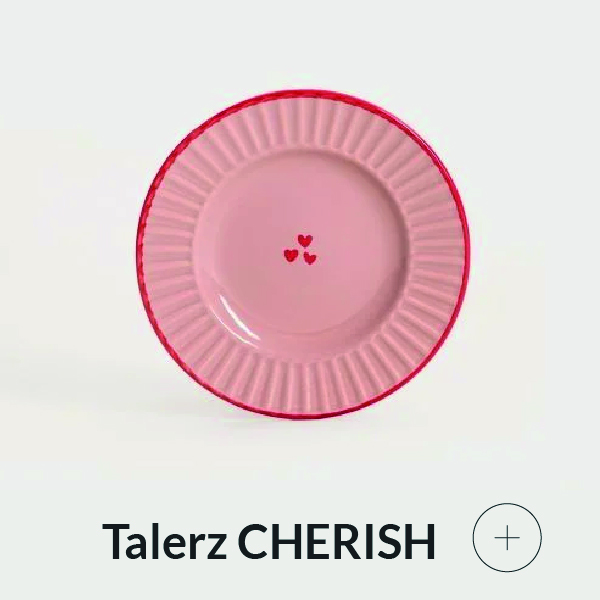 Talerz różowy z serduszkami