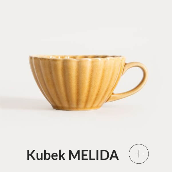 Kubek z kamionki żółty
