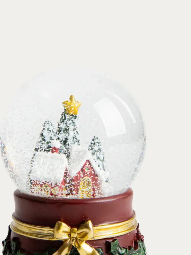 Kula śnieżna LED GLOBILIS ośnieżona wioska z melodią 10 cm