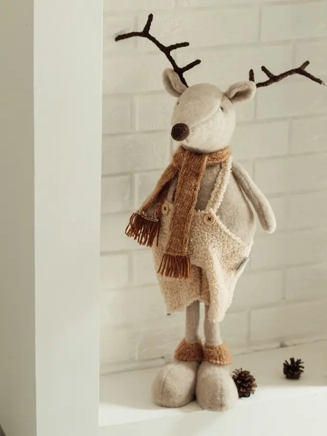 Skrzat MILLIE renifer stojący chłopiec 62 cm