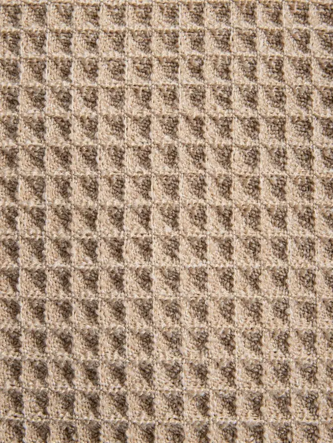 Poszewka ARVEA taupe o waflowej fakturze 45x45 cm
