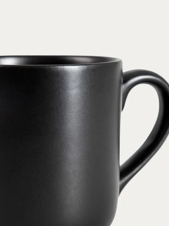 Kubek FAMELIO czarny 0,4 l