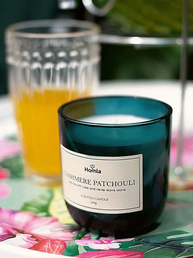Świeca zapachowa VERDE Cashmere Patchouli 240 g
