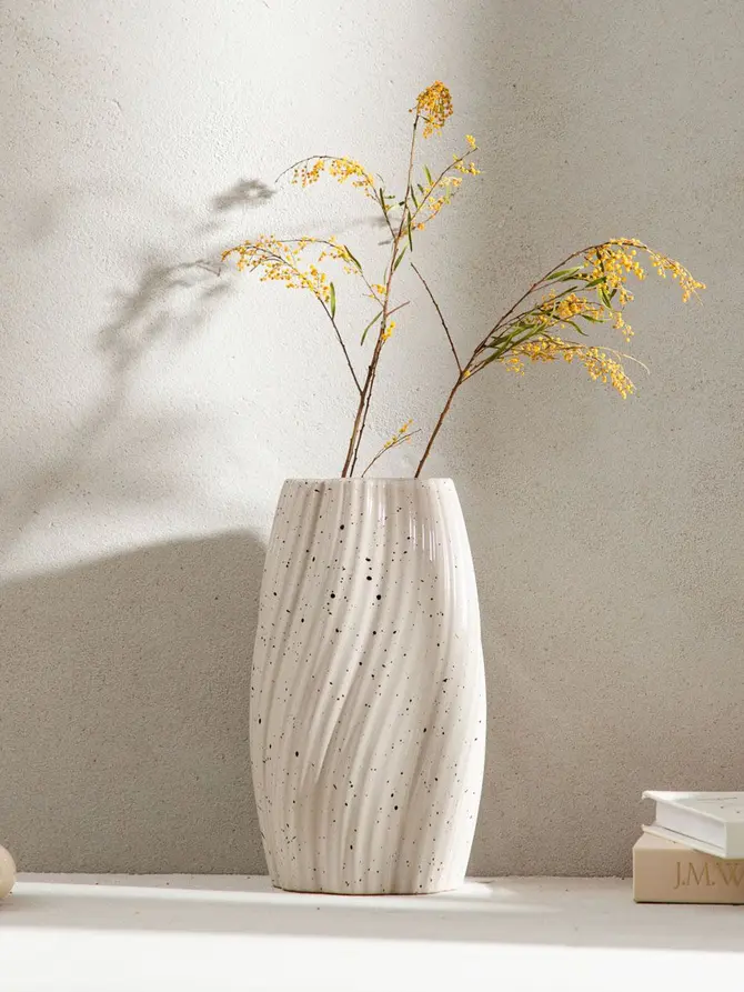 Wazon NARIO ceramiczny zakręcony w drobne kropeczki 14x14x24,5cm