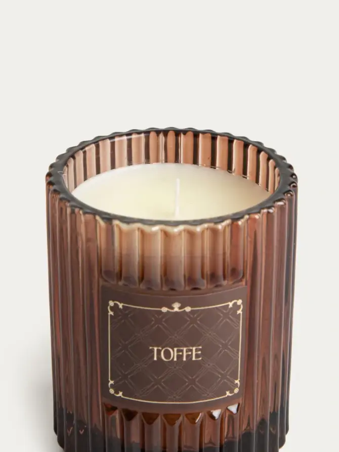 Świeca zapachowa FESTIVE CHEER Toffee 185 g