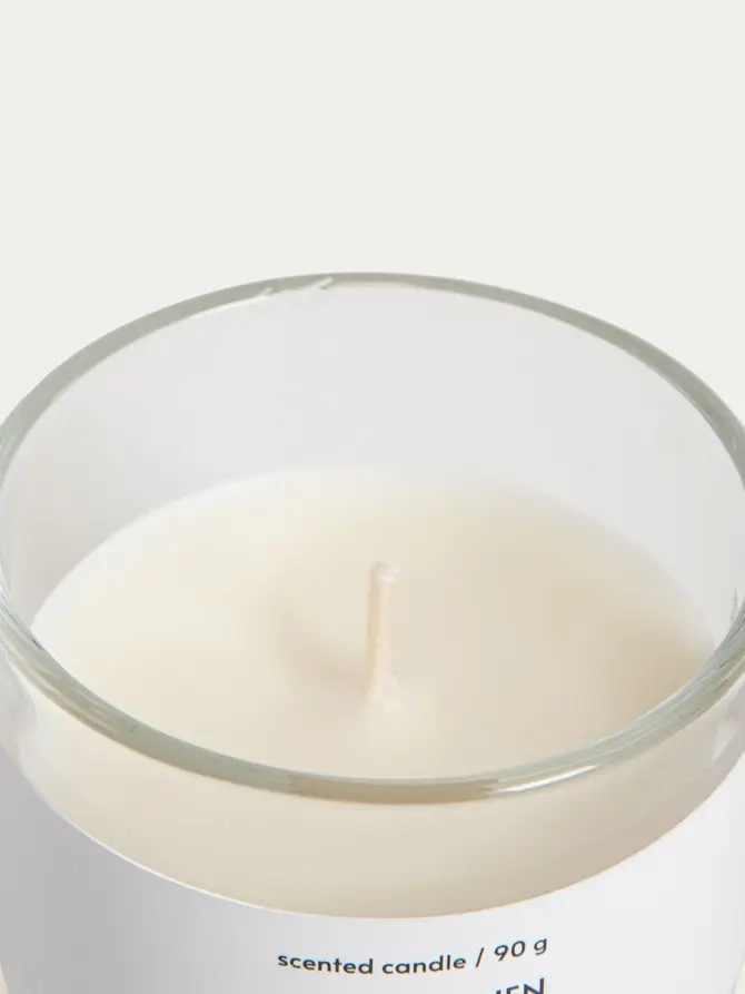 Świeca zapachowa ESSENTIAL Clean Linen 90 g