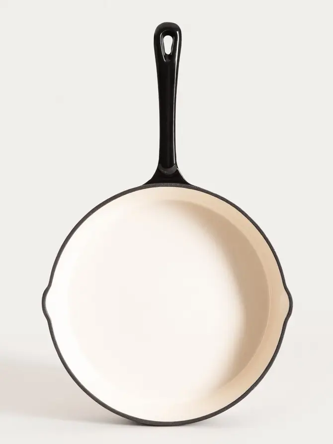 Patelnia żeliwna ANDREAS czarna 26cm