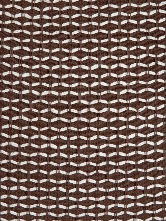 Poszewka TIVEN bawełniana brązowa z dekoracyjnym przeszyciem geometrycznym 45x45 cm