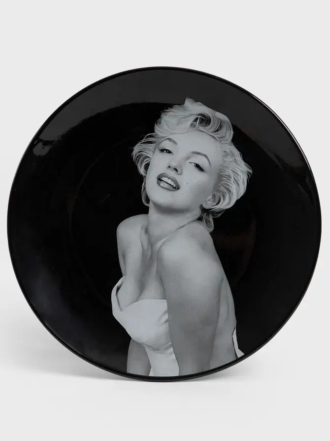 Talerz MONROE CARNIVAL deserowy z wizerunkiem Marilyn czarny 19 cm