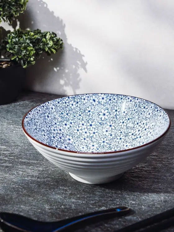 Miska SALADO w kwiaty z brązowym rantem 20,5 cm