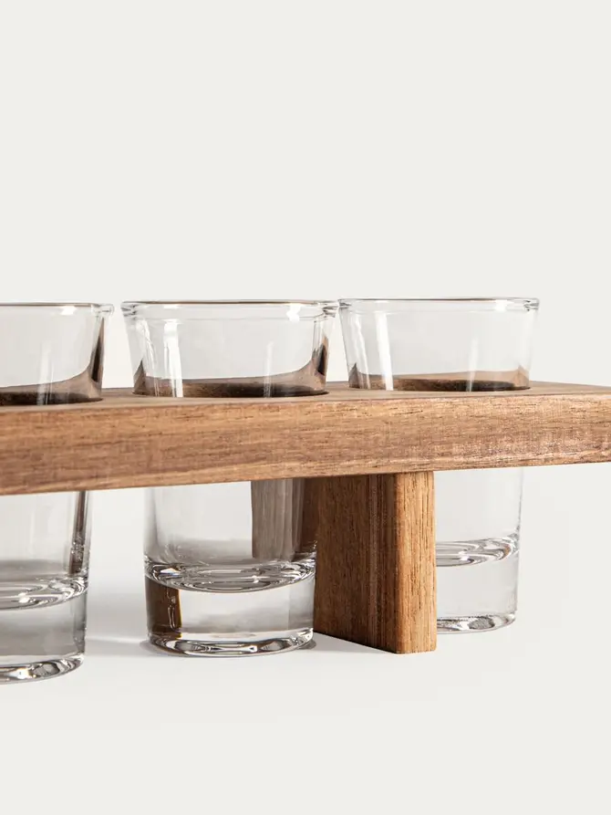 Zestaw kieliszków LUSTRE na akacjowej desce 6x 45ml