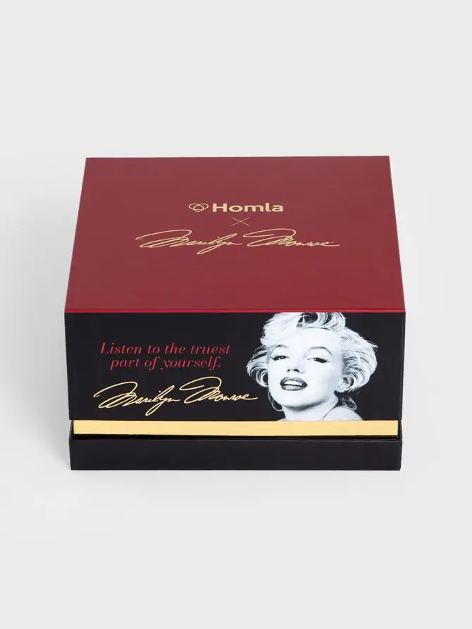 Świeca zapachowa MONROE CARNIVAL Jasmine Embers 700 g