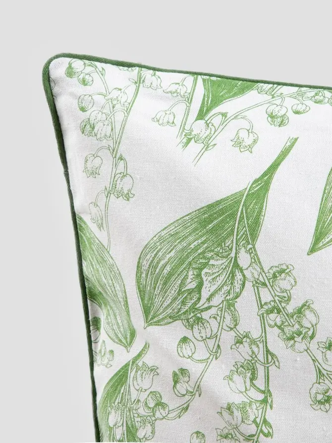Poszewka LILY OF THE VALLEY w konwaliowy wzór z lamówką 45x45 cm
