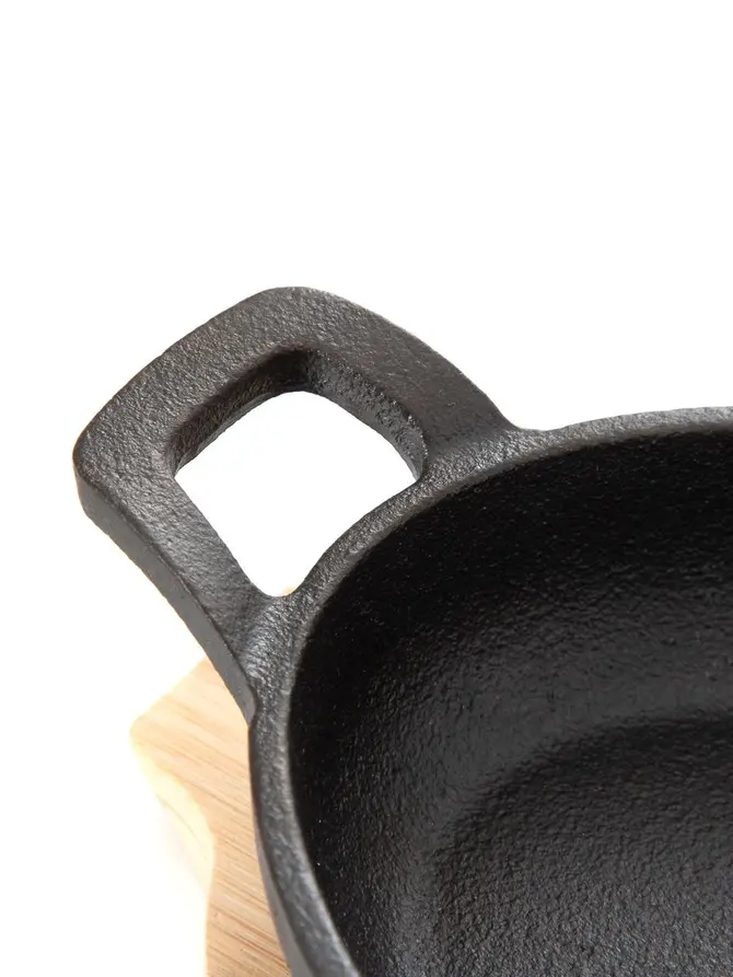 Naczynie do serwowania ADRIAS żeliwne podłużne z bambusową podkładką 22x12 cm
