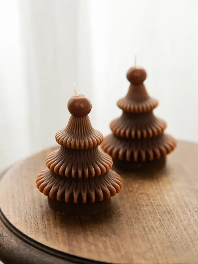 Świece dekoracyjne FESTIVE CHEER Toffee 2 szt.
