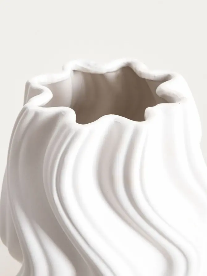 Wazon SALANA falowany biały 16x15x26 cm