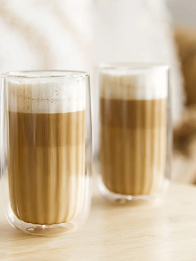 Zestaw szklanek CEMBRA GROOVE z podwójną ścianką bez ucha, 2 szt. 0,35 l