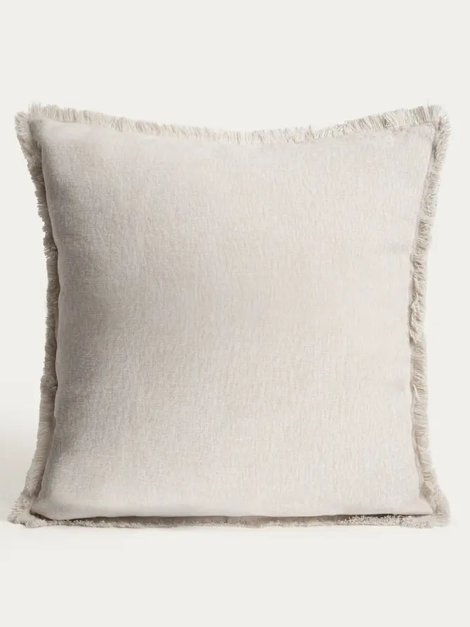 Poszewka ZAMBRA z dodatkiem lnu ecru z frędzlami 45x45 cm