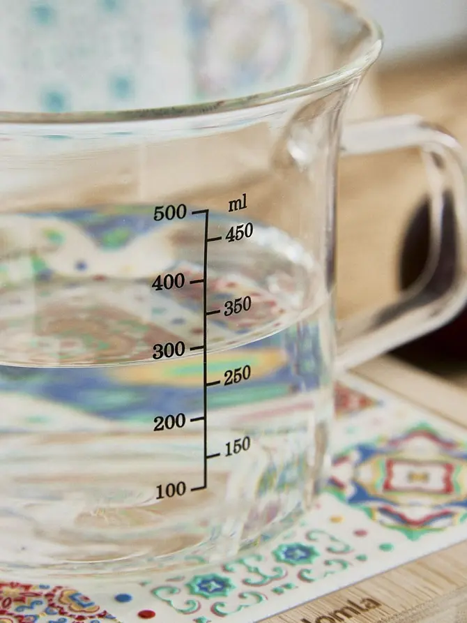 Miarka MAVIS szklana transparentna 0,5 l