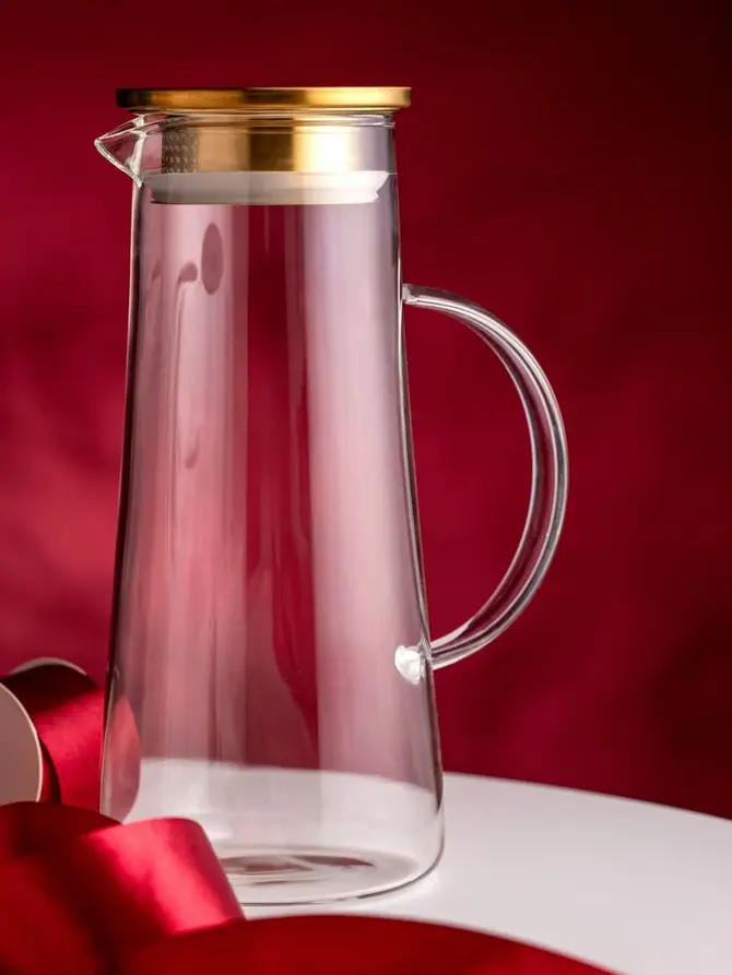 Dzbanek KUBBE ze złotym wieczkiem 1,3 l