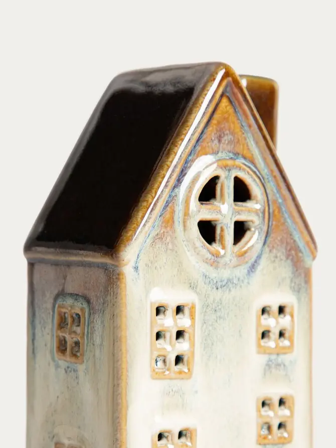 Dekoracja LED VILLAGE kamienica wysoka szara 10x7,4x14,6 cm