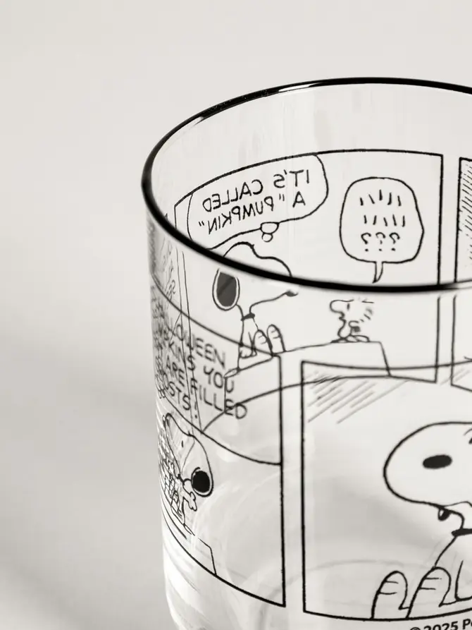 Szklanka SNOOPY z printem komiksu i czarnym rantem 0,3 l