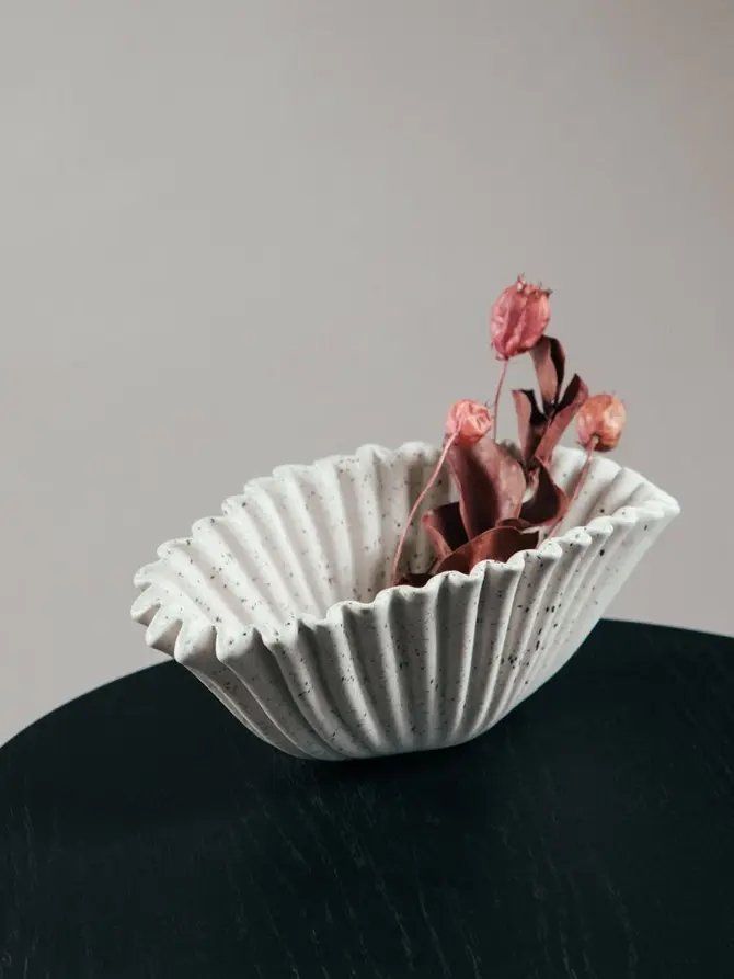 Taca dekoracyjna SEFAN beżowa w kropki 23x14x9 cm