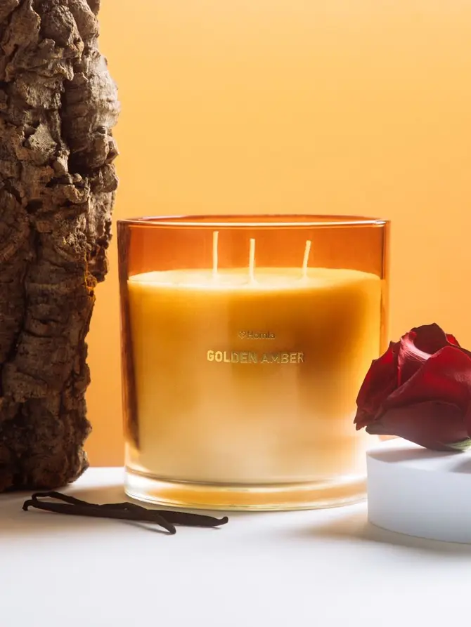 Świeca zapachowa GLOW Golden Amber 870 g