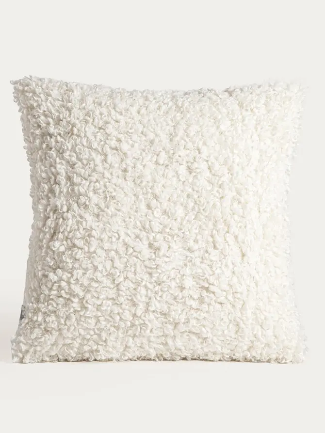 Poszewka SOLANO biała z tkaniny boucle o pętelkowej fakturze 45x45 cm