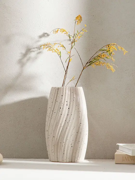 Wazon NARIO ceramiczny zakręcony w drobne kropeczki 14x14x24,5cm