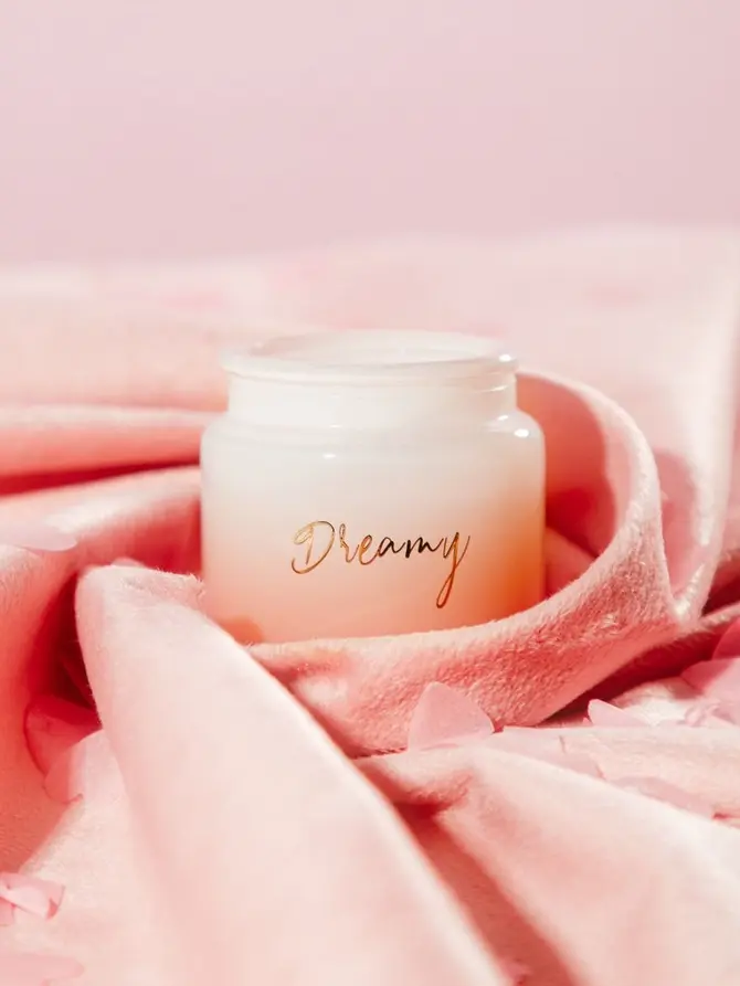Świeca zapachowa z woskiem sojowym DREAMY PINK Berry Bouquet 55 g