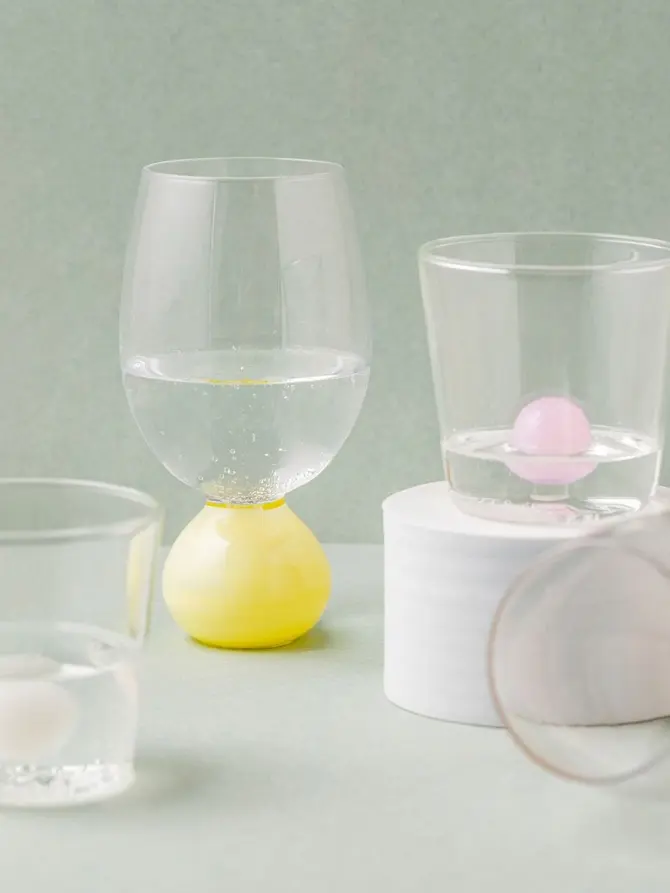 Szklanka PALLORA z różową kulką w środku 0,3 l
