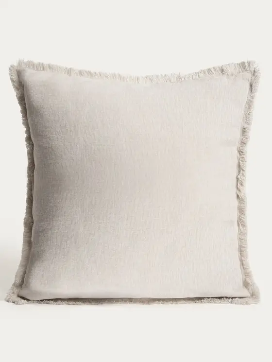 Poszewka ZAMBRA z dodatkiem lnu ecru z frędzlami 45x45 cm