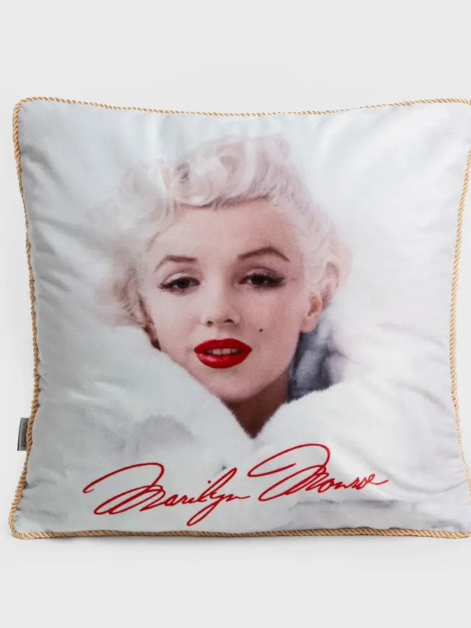 Poszewka MONROE CARNIVAL z podobizną i złotą lamówką różowa 45x45 cm