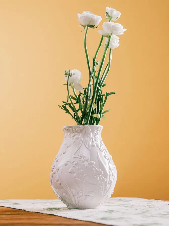 Wazon CONWALLIE ceramiczny z tłoczeniami biały 14x18 cm