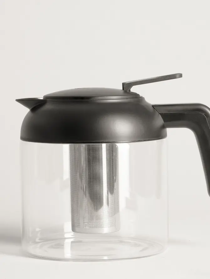 Dzbanek FUTURO z zaparzaczem 1,5 l