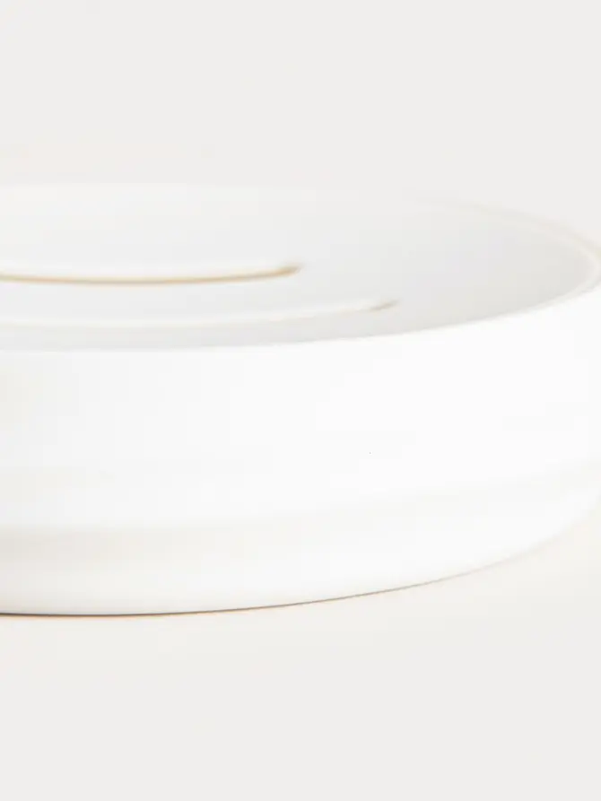 Mydelniczka TORUS z tłoczeniem biała 11x11x2,5 cm