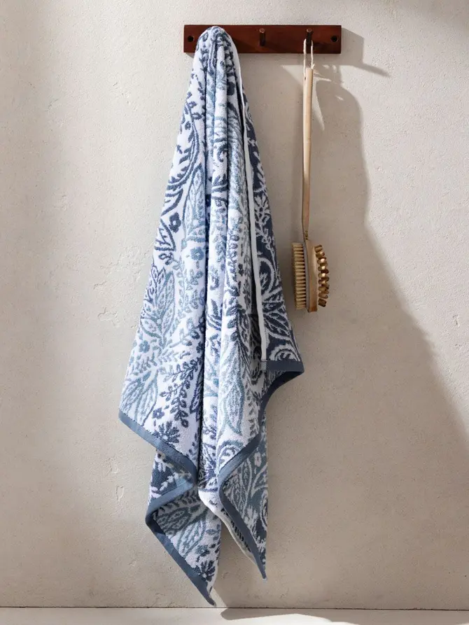Ręcznik RONU niebieski wzorzysty 70x130 cm