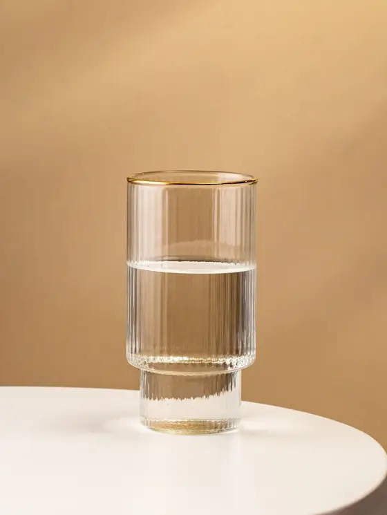 Szklanka LYNN piętrowana ryflowana duża ze złotym rantem 0,4 l