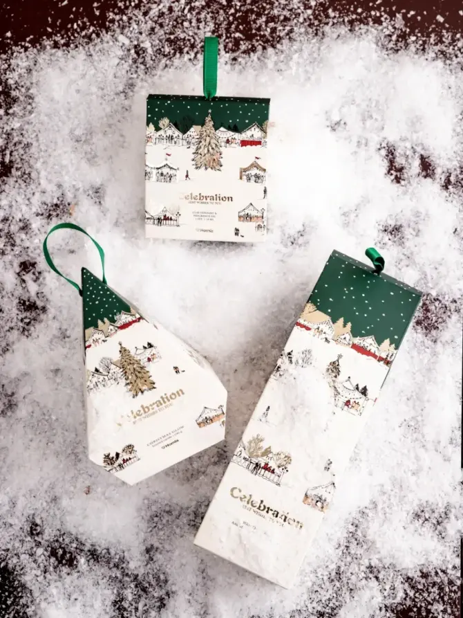 Świeca zapachowa CELEBRATION Christmas Glow 100 g