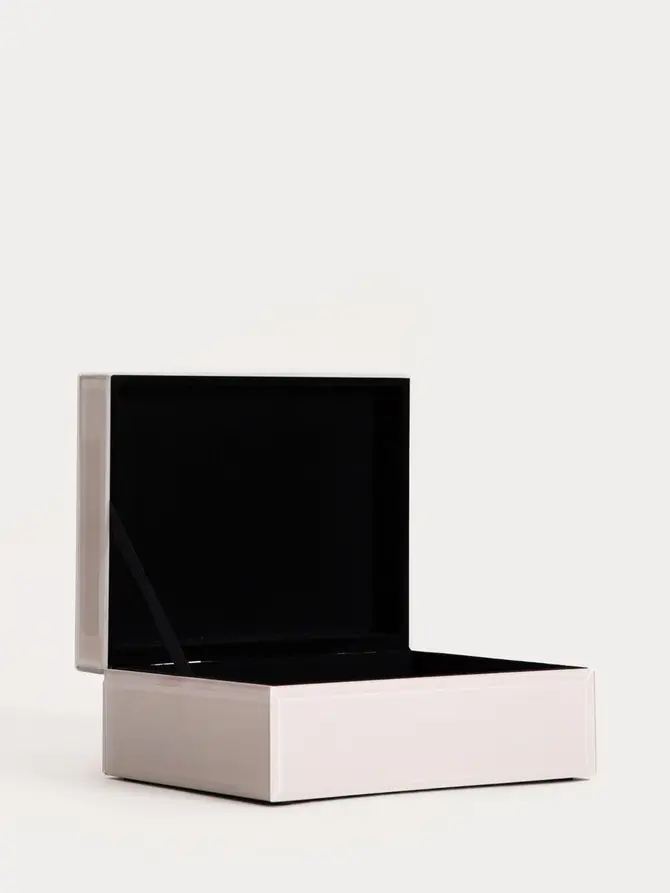 Szkatułka AERLA szklana beżowa 19x15x8 cm