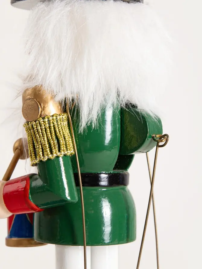 Figurka NUTCRACKER dziadek do orzechów na bębenku z pozytywką 30 cm