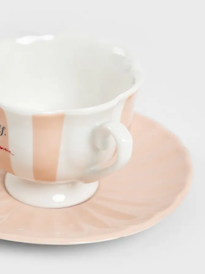Filiżanka ze spodkiem MONROE LOVE w paski różowa 0,15 l