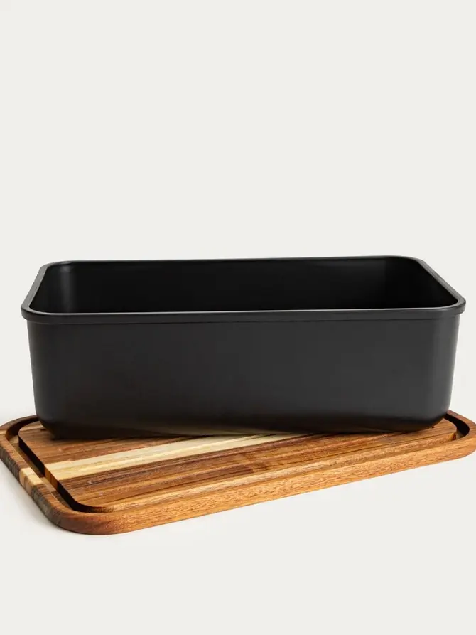 Chlebak NORIS z akacjową pokrywą z funkcją deski do krojenia czarny 40x24x13cm
