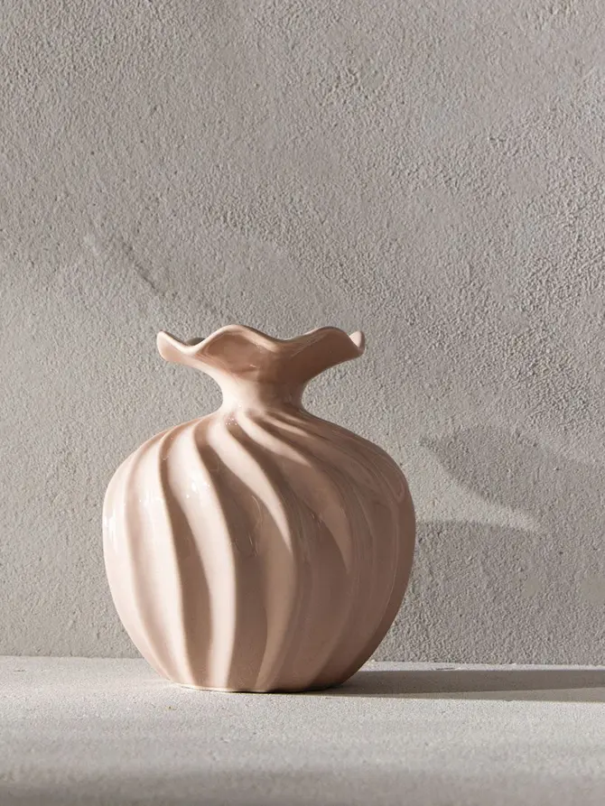 Wazon AURELIA z falista górą beżowy 16,5x16,5x19 cm